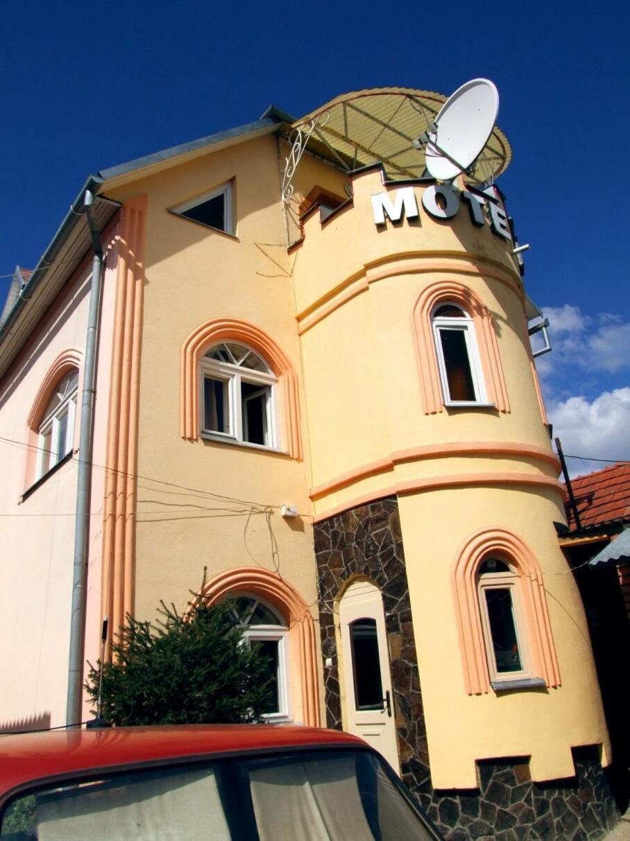 Nautilus Uzhhorod Exterior foto