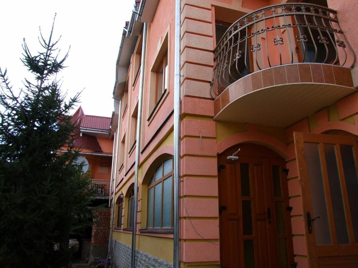 Nautilus Uzhhorod Exterior foto